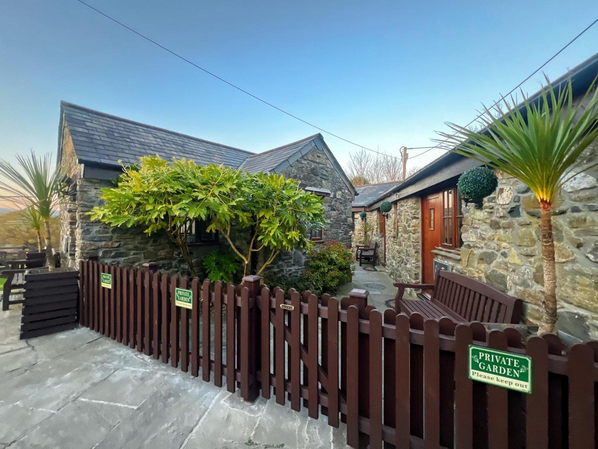 The Mary Tavy Inn Marytavy Buitenkant foto