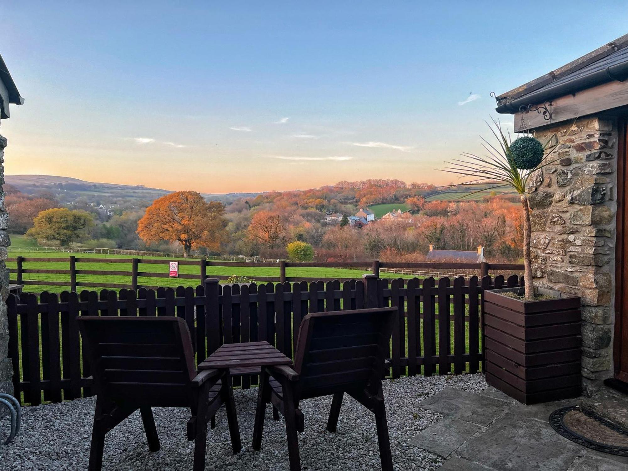 The Mary Tavy Inn Marytavy Buitenkant foto