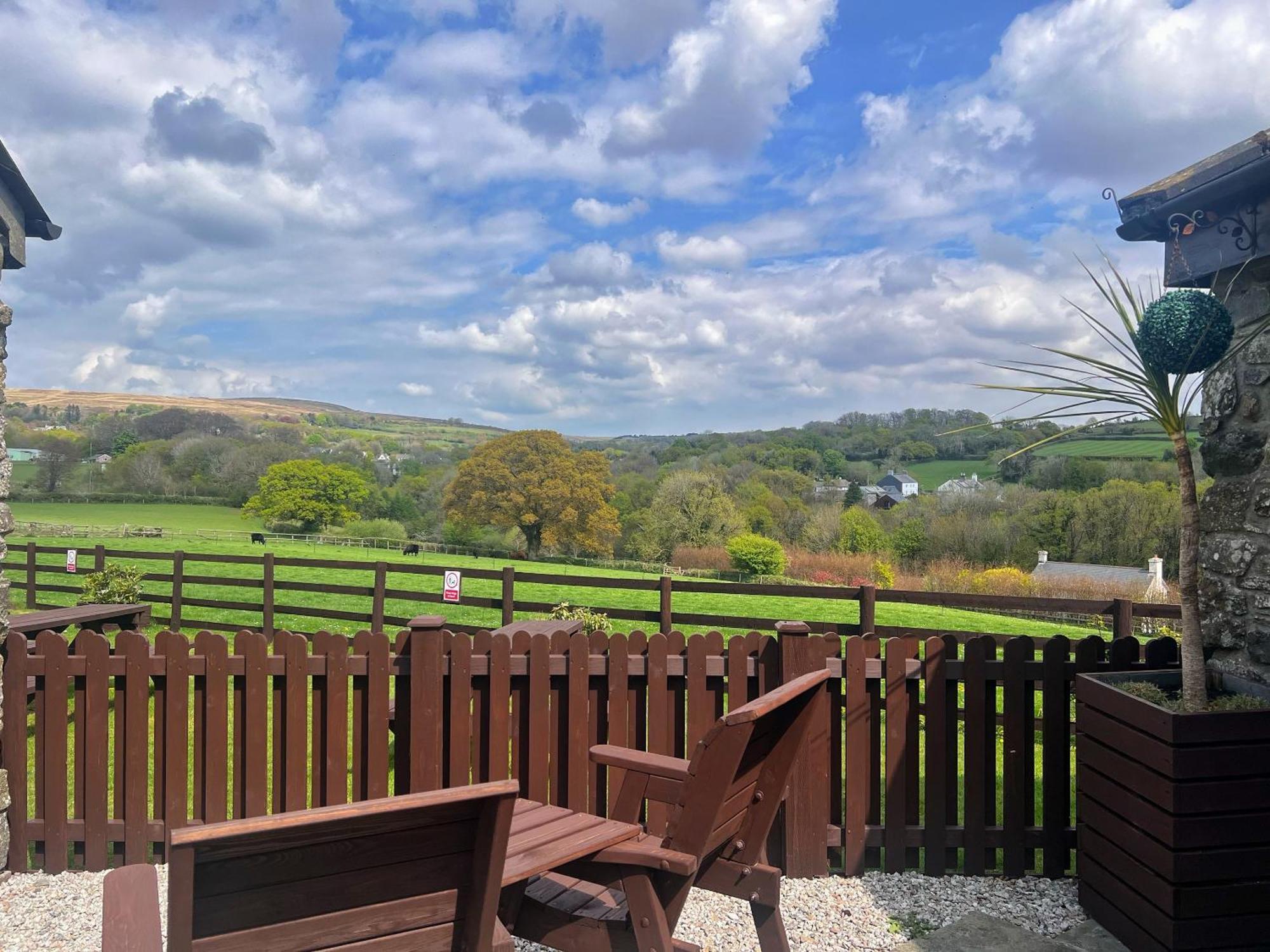 The Mary Tavy Inn Marytavy Buitenkant foto
